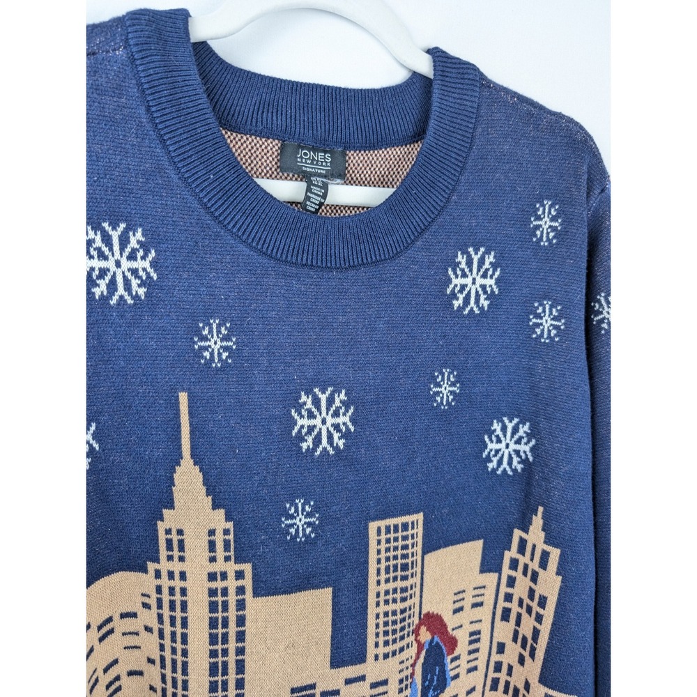 Winter City Girl Skyline Dog Sweater Sz XL Snowflake NYC Novelty Ugly Christmas - Picture 4 of 8